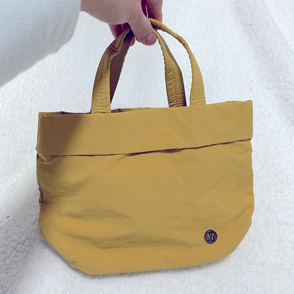 Lululemon mini tote bag